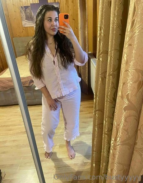 bustyyyyy porn leaked onlyfans