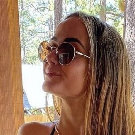 Niamh Cryan onlyfans sex leak