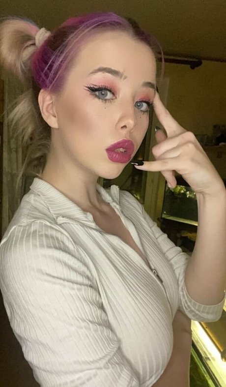 hot blonda onlyfans xxx