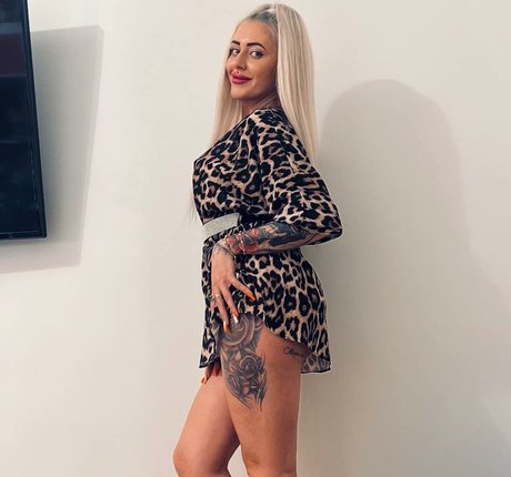 aquene isabell onlyfans leaked pics