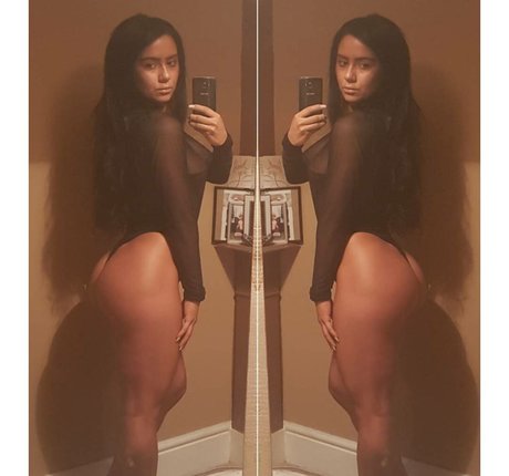 Suzy Hanah onlyfans leaked nude