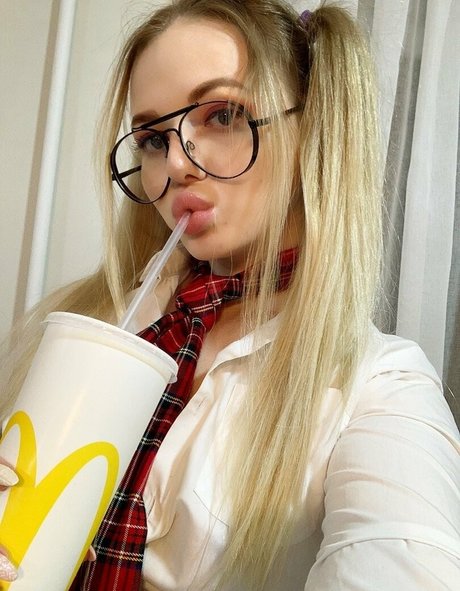 desired anna christin en onlyfans