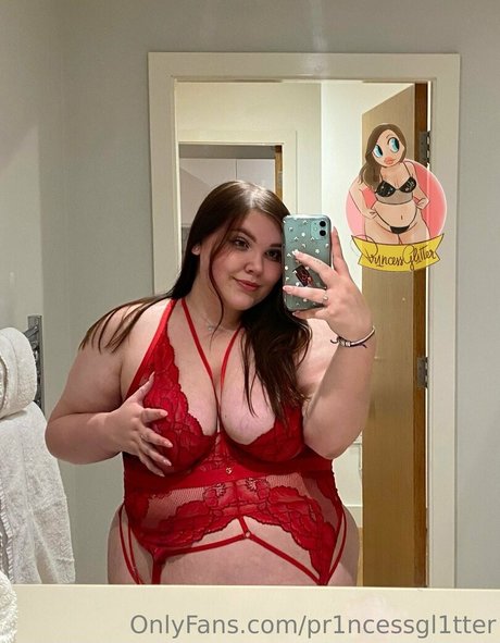 pr1ncessgl1tterfree onlyfans post