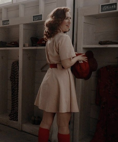 D Arcy Carden onlyfans strip