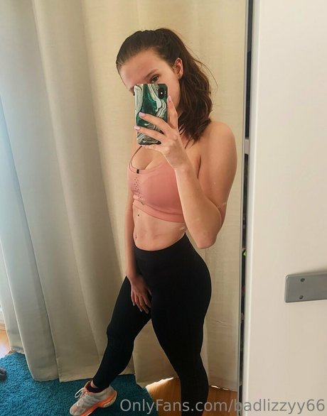 badlizzyy66 leaked porn onlyfans