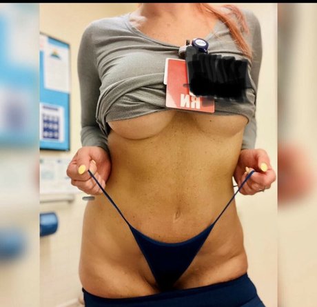 MadisonRedRN onlyfans leak nude