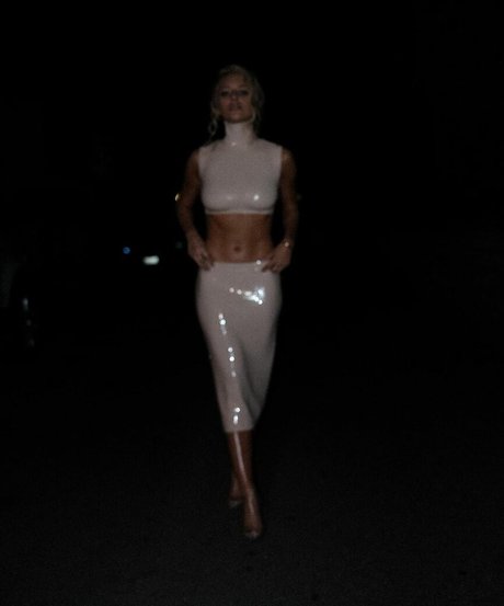 Julia Schlaepfer onlyfans nudes