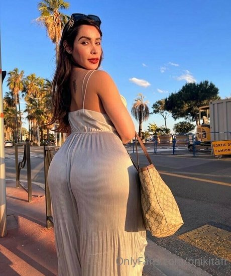 pnikitafr onlyfans boobs