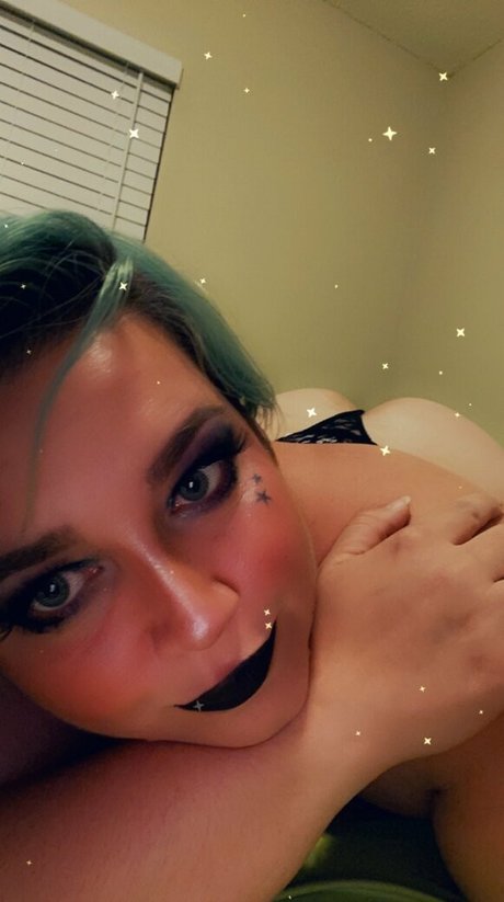 unsupervised housewife onlyfans x