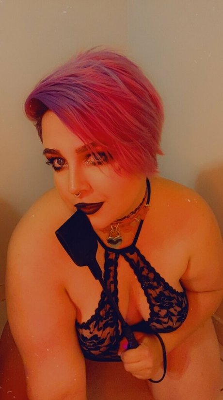 unsupervised housewife sexy onlyfans