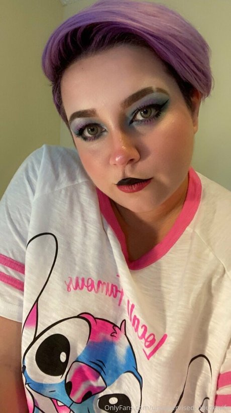 unsupervised housewife onlyfans pictures