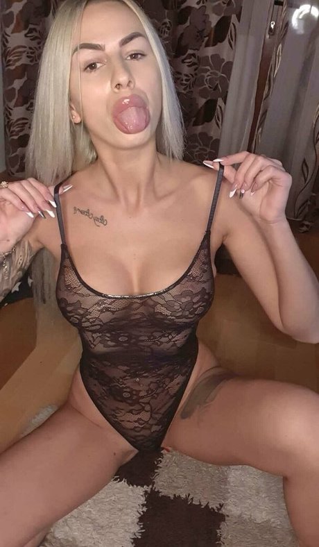 roxanaa23 porn onlyfans