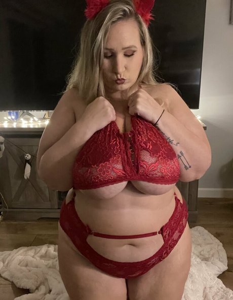 peachyinwonderland onlyfans leaks.