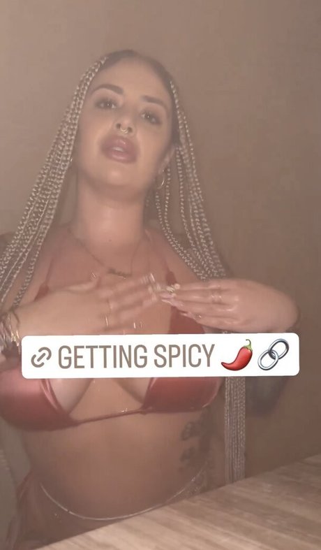 Dahliainwonderland onlyfans sexy