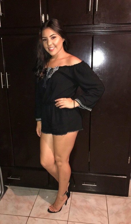 Fernanda Robles onlyfans joi