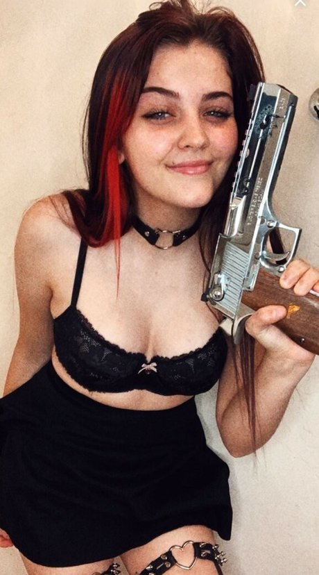 shooter danyela onlyfans lesk