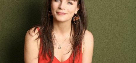 Aisling Bea onlyfans leak porn