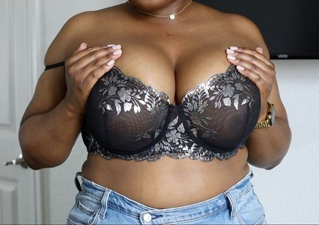 lingerieloungefree naked onlyfans leaked