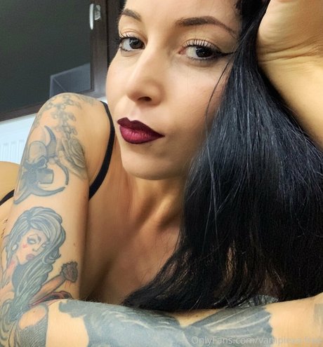 vamplexa free only fans content