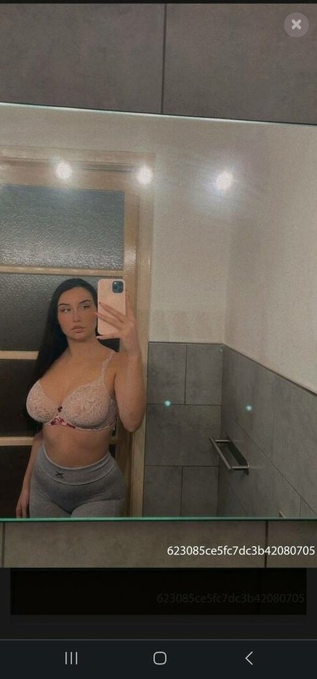 Esmeralda Morichelli desnuda onlyfans