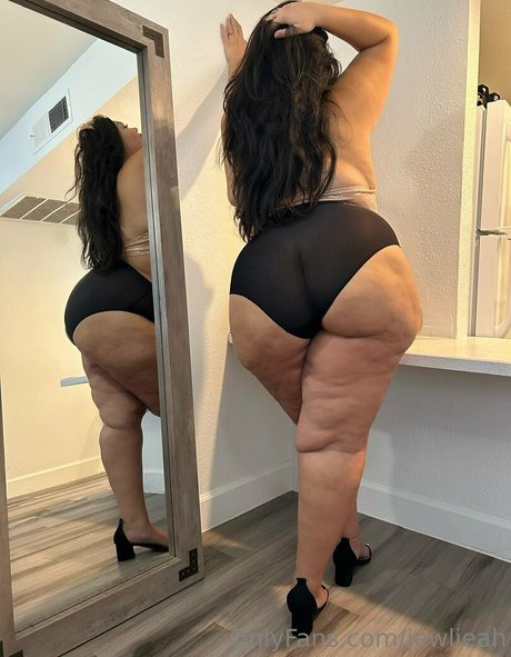 Jewlieah only fans pictures