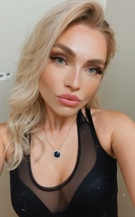 loveachloe onlyfans leaks naked