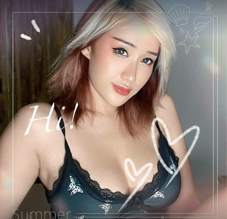 Lola Zeita onlyfans boobs