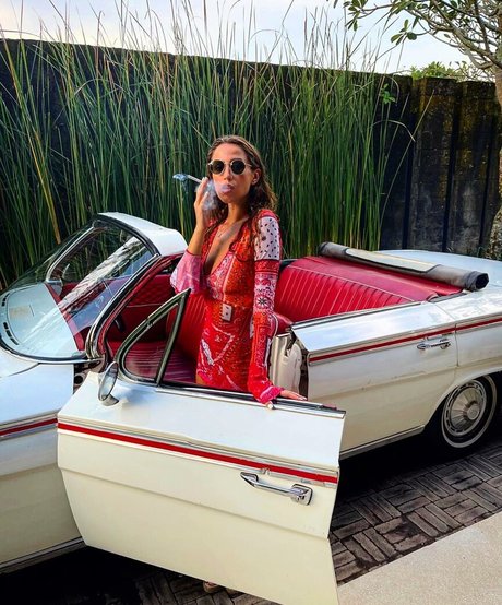 Iulia Girbu leaked onlyfans