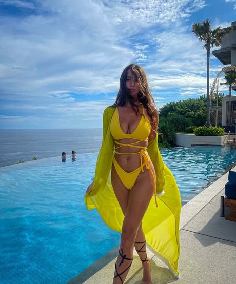 Iulia Girbu sexy onlyfans