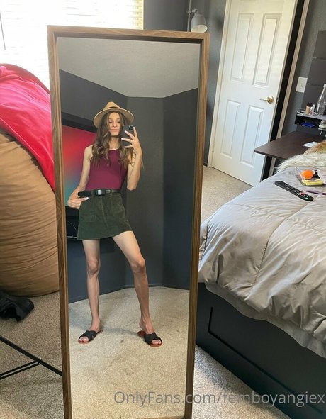 laneandangie Profile pic