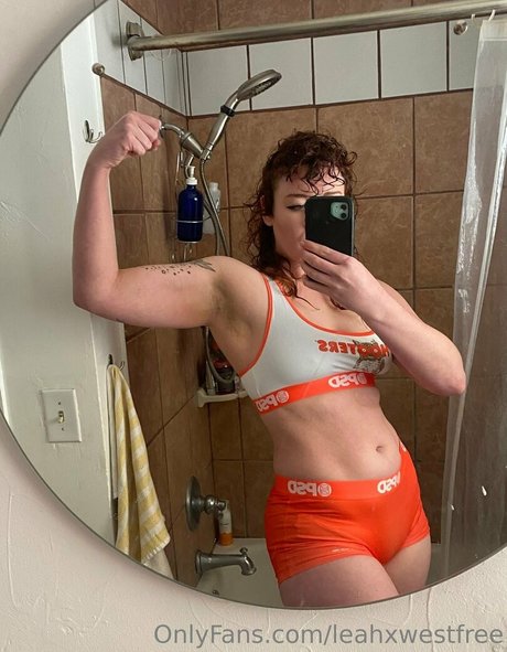 leahxwestfree onlyfans naked