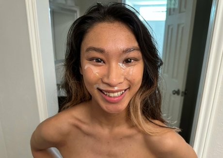 Xoey Li onlyfans porn leaks