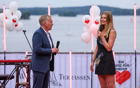 Toni Garrn xxx only fans