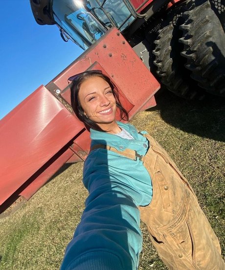 thefarmergrayce onlyfans leaked tits