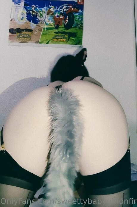 sweettybabygirlonfire onlyfans picture