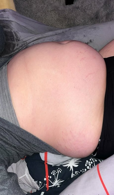 skinny twiggy naked on onlyfans