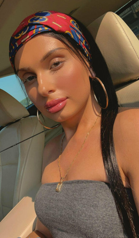 tsmissmaraa is on onlyfans