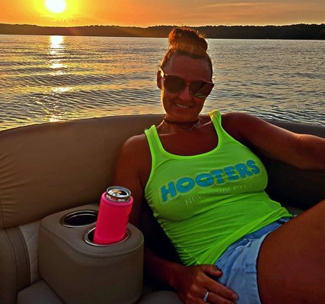 Baddie2thebone xxx only fans