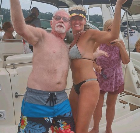 Baddie2thebone onlyfans porn leaked