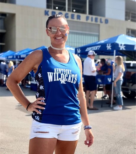 Baddie2thebone onlyfans star