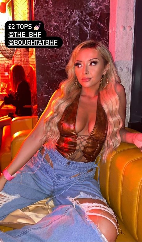 Kimberly Hart Simpson nude on onlyfans