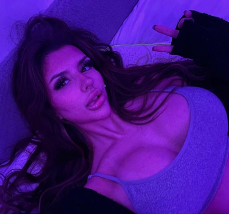 laurawaifuu porn onlyfans leak