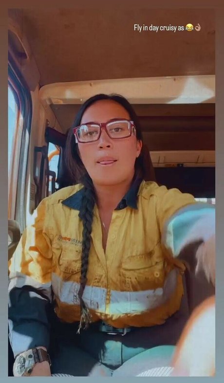 lyn ahayz Profile pic