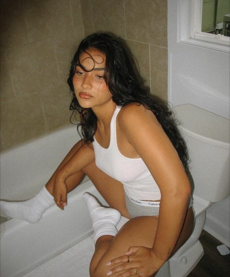 Sienna Mae Gomez free only fans