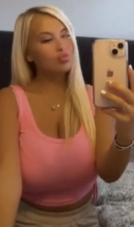 Shauni Scanlan onlyfans photos