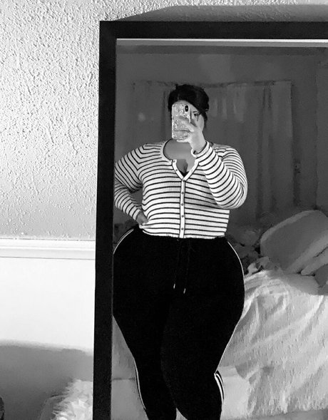 SoftestPear onlyfans leaked pics