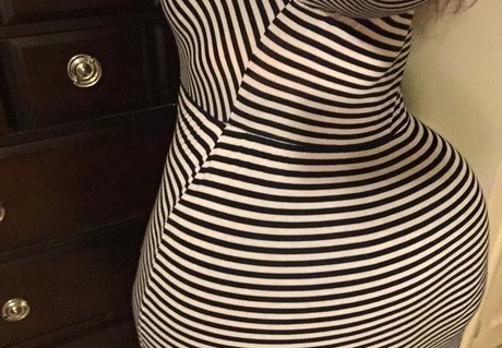 SoftestPear onlyfans model photo