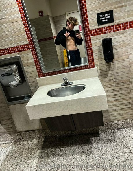 itscodyandrew nude onlyfans pics