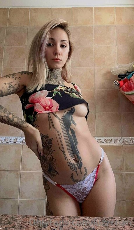 luzzchan leaked onlyfans free