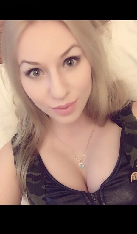 lanueta21 onlyfans sex leak